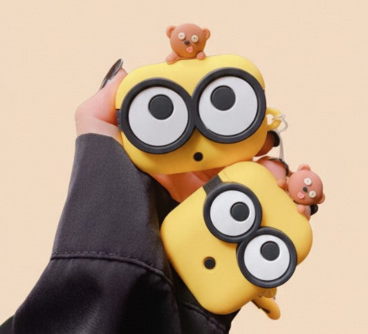 3D Big-Eyes Bear Silicone AirPods Case – Cute Protective Cover with Hook for AirPods 4 (2024) & AirPods Pro 2